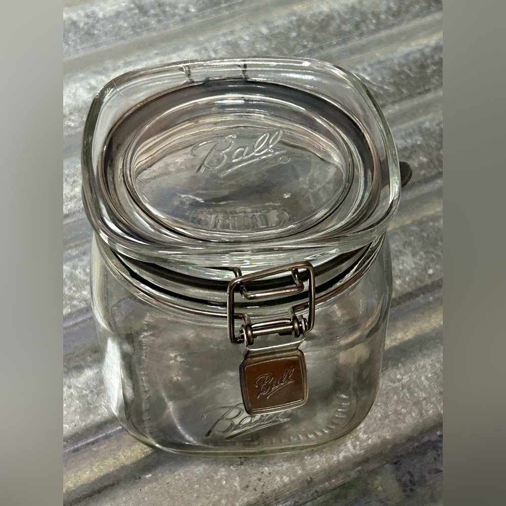 Ball Storage Latch Glass Jar, 1 Quart Ball Printed Latch 4.4x4x4